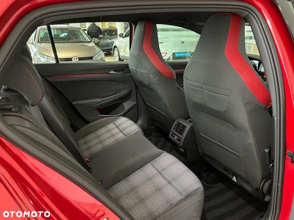 Volkswagen Golf 2.0 TSI OPF DSG GTI - 36