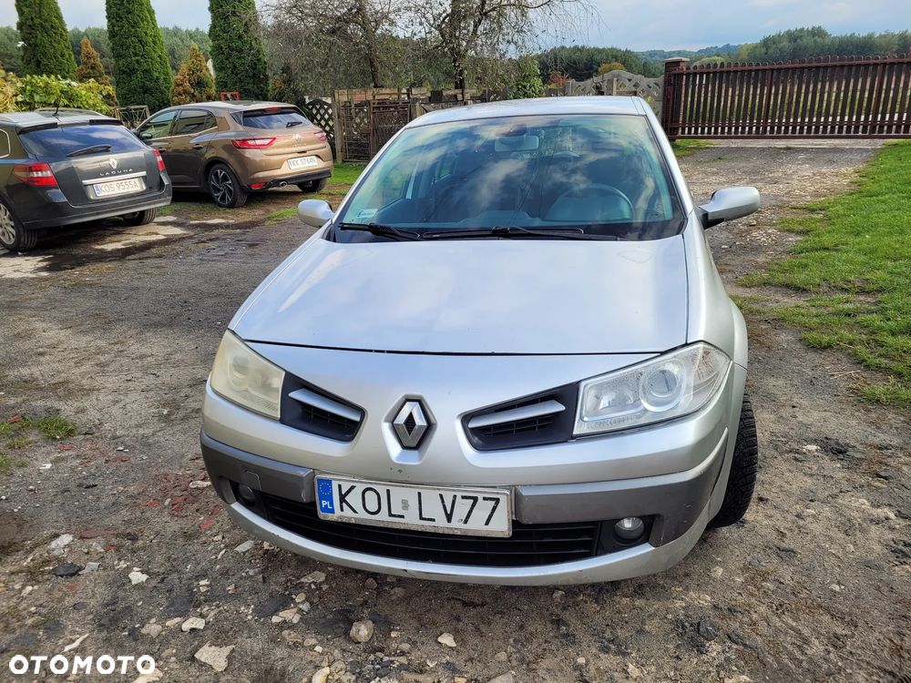 Renault Megane 1.5 dCi Emotion - 12