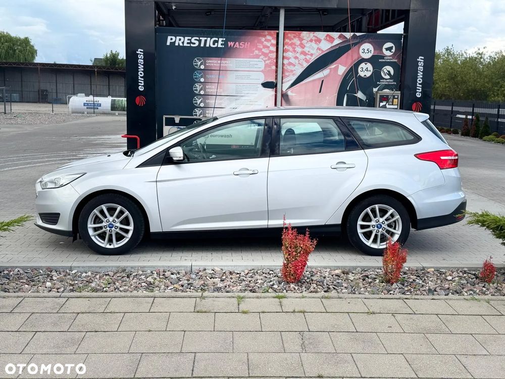 Ford Focus 1.0 EcoBoost Trend - 3