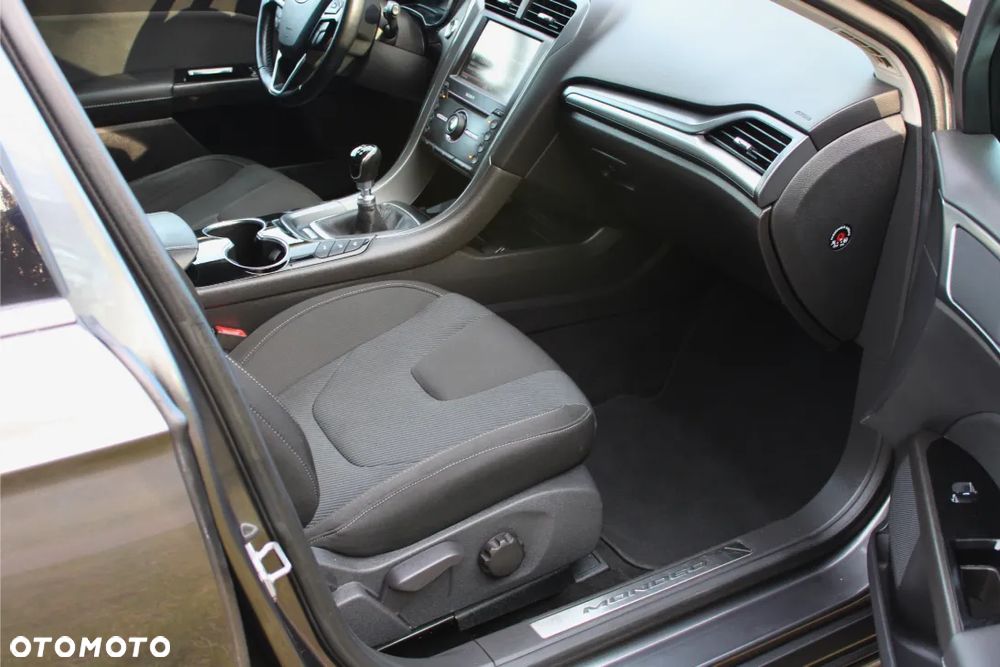 Ford Mondeo 2.0 TDCi STart-Stopp Titanium - 20