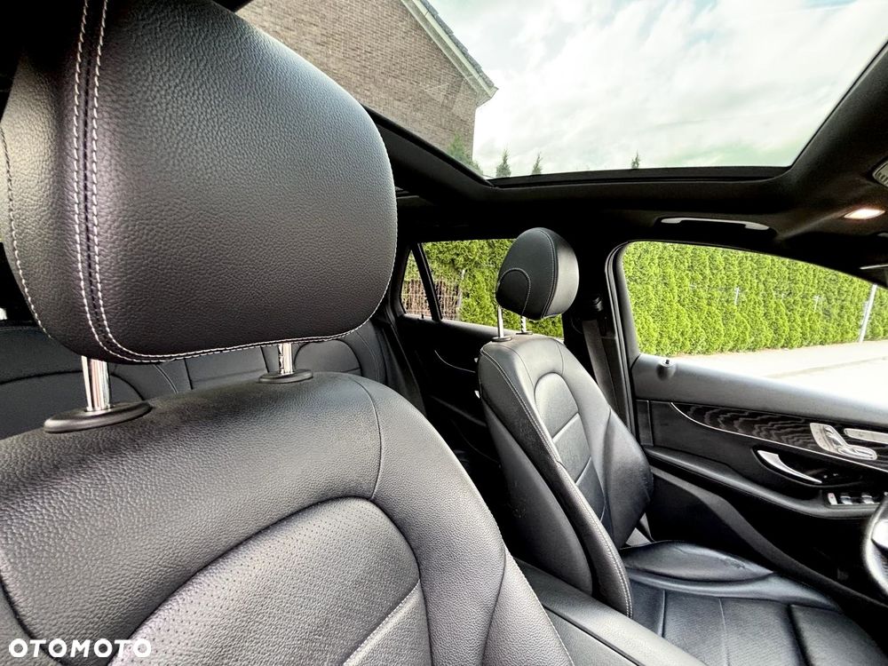 Mercedes-Benz GLC 300 4Matic 9G-TRONIC - 30