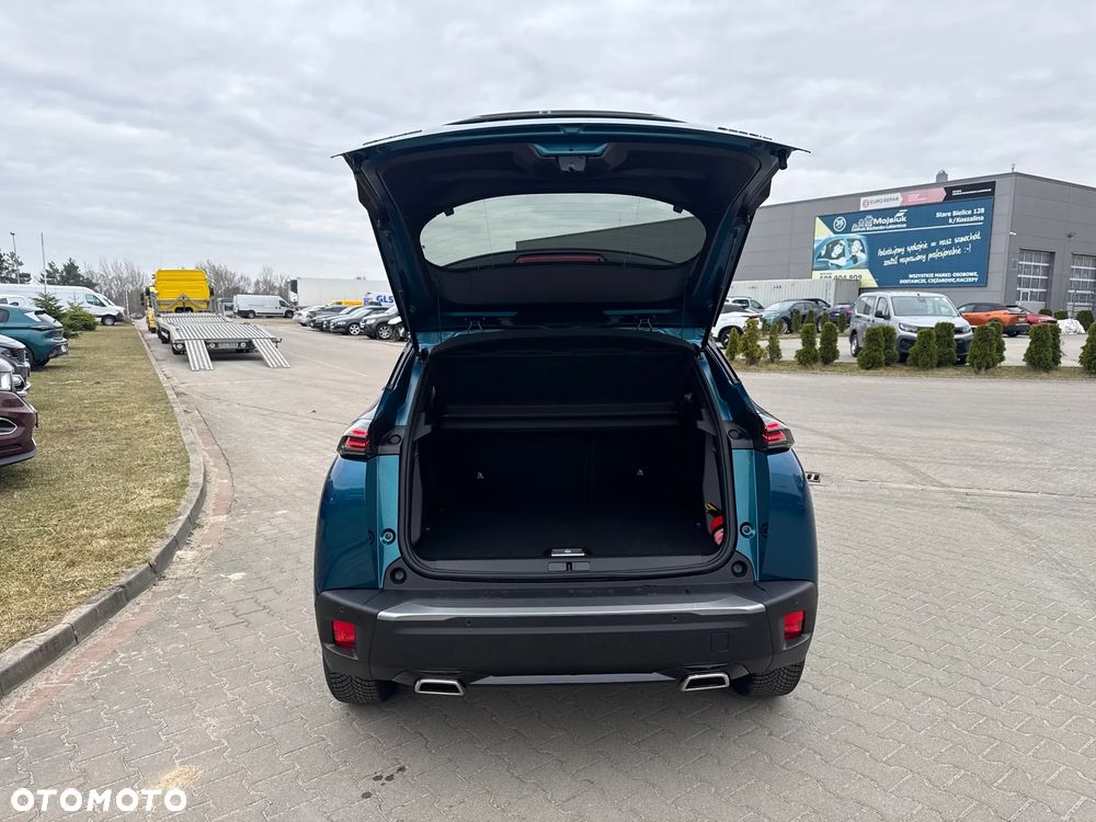 Peugeot 2008 - 11
