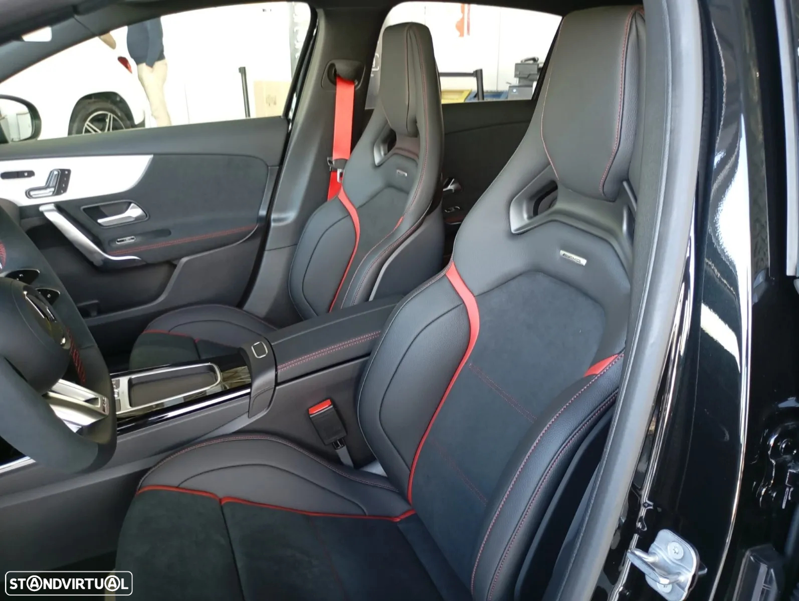Mercedes-Benz A 45 AMG S 4Matic+ - 6