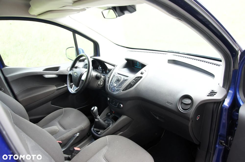 Ford Transit Courier - 24