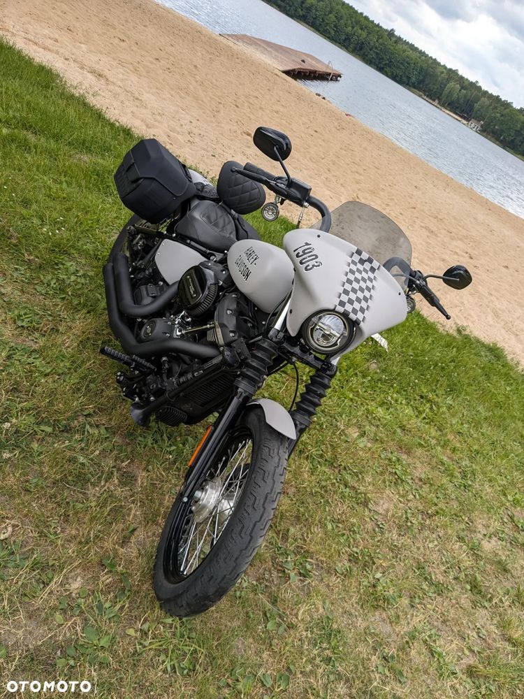 Harley-Davidson Softail Street Bob - 10