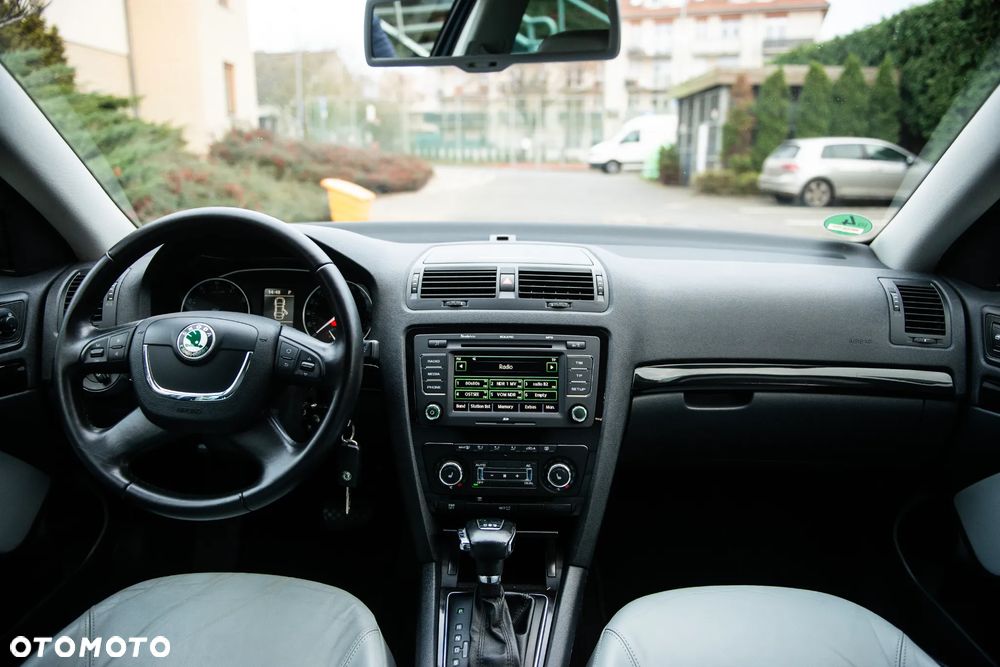 Skoda Octavia 1.8 TSI DSG Laurin & Klement - 29