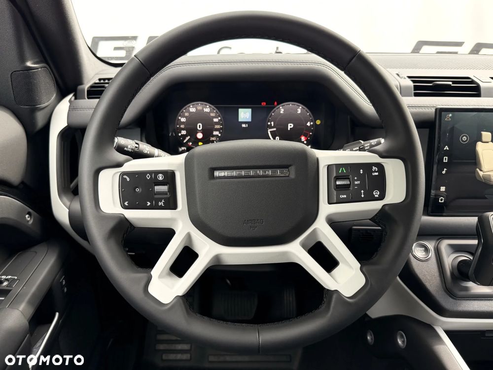 Land Rover Defender 110 D250 S - 7