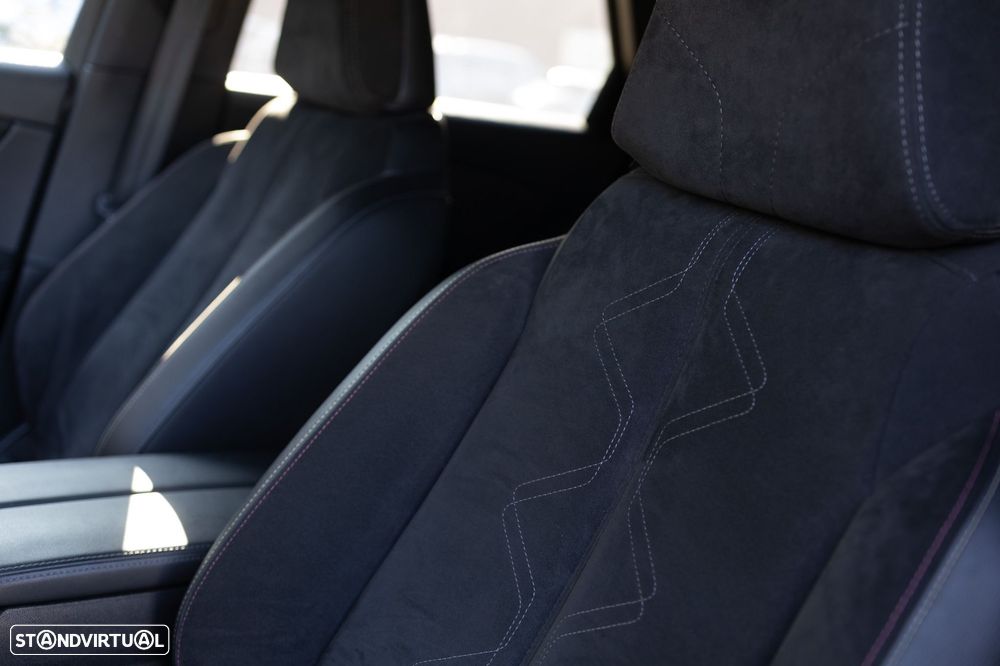 DS DS7 Crossback E-Tense Performance Line EAT8 - 32