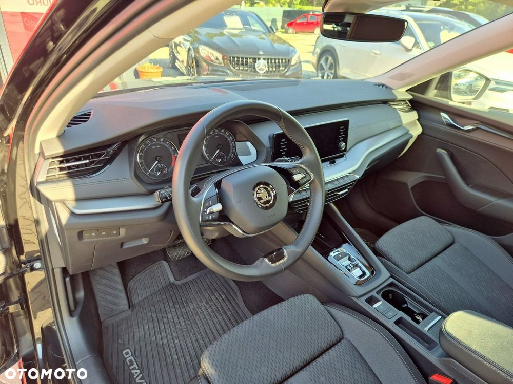 Skoda Octavia 2.0 TDI DSG Ambition - 14