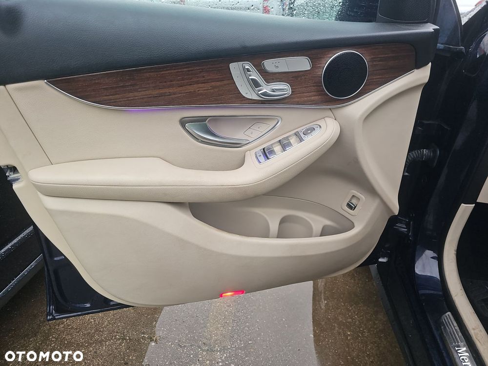 Mercedes-Benz GLC 300 4Matic 9G-TRONIC Edition Avantgarde - 10