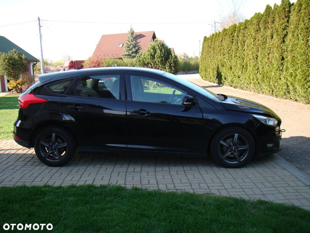 Ford Focus 1.0 EcoBoost Trend - 4