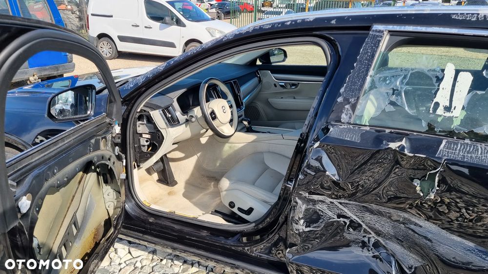 Volvo V90 D4 Geartronic Momentum Pro - 14
