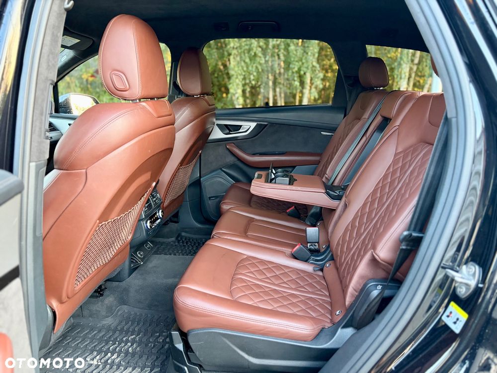 Audi Q7 - 9