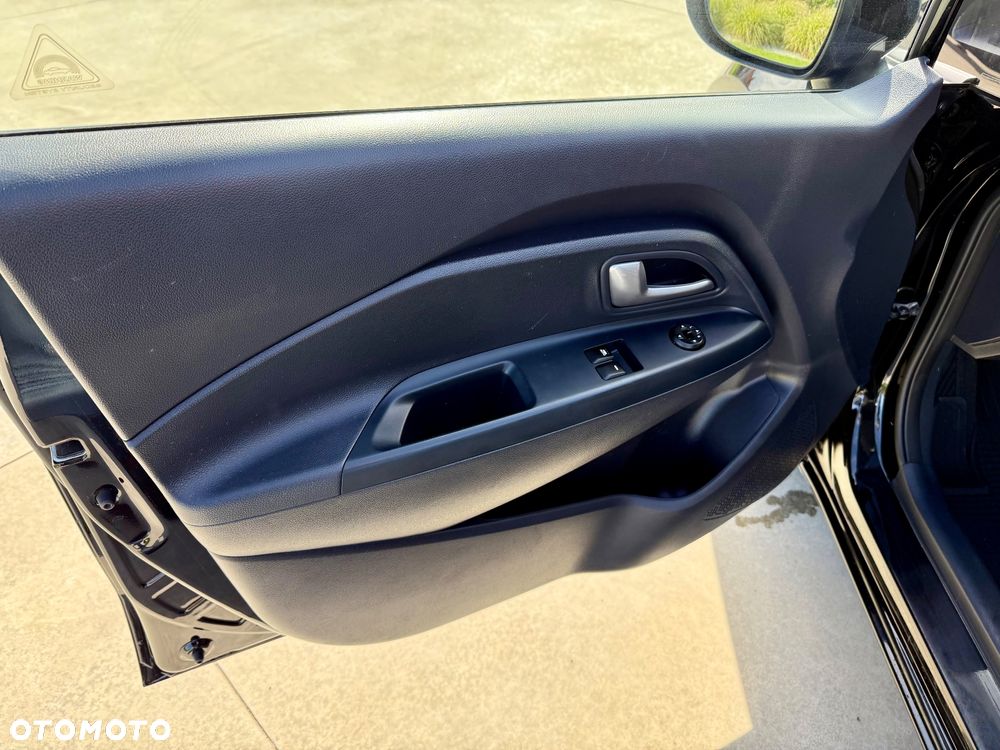Kia Rio 1.2 Attract - 16