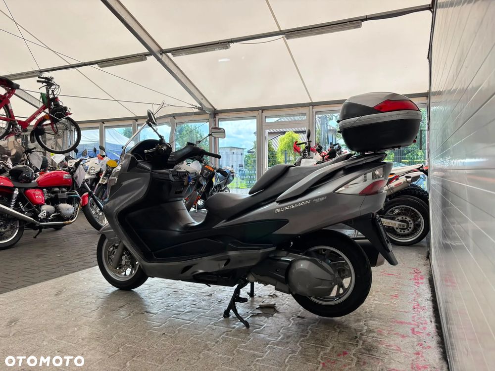 Suzuki Burgman - 16