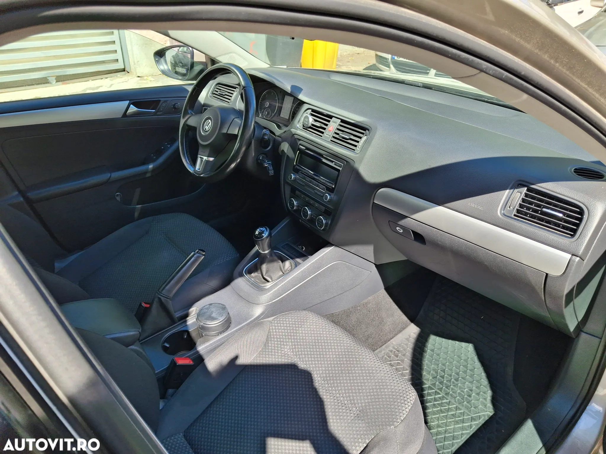 Volkswagen Jetta 1.6 TDI CR DPF Comfortline - 10