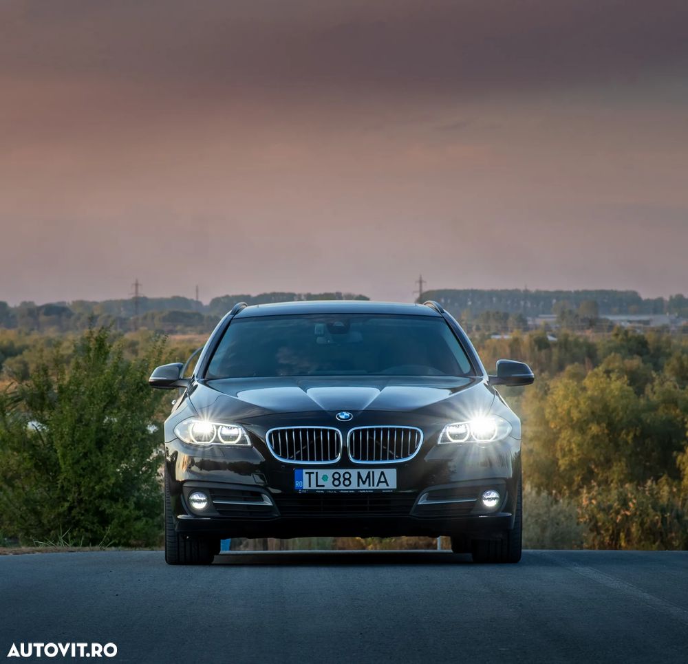 BMW Seria 5 530d xDrive Touring Aut. - 3