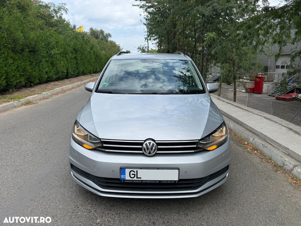 Volkswagen Touran - 2