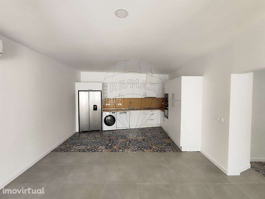 Moradia T4 para arrendamento - Grande imagem: 2/8