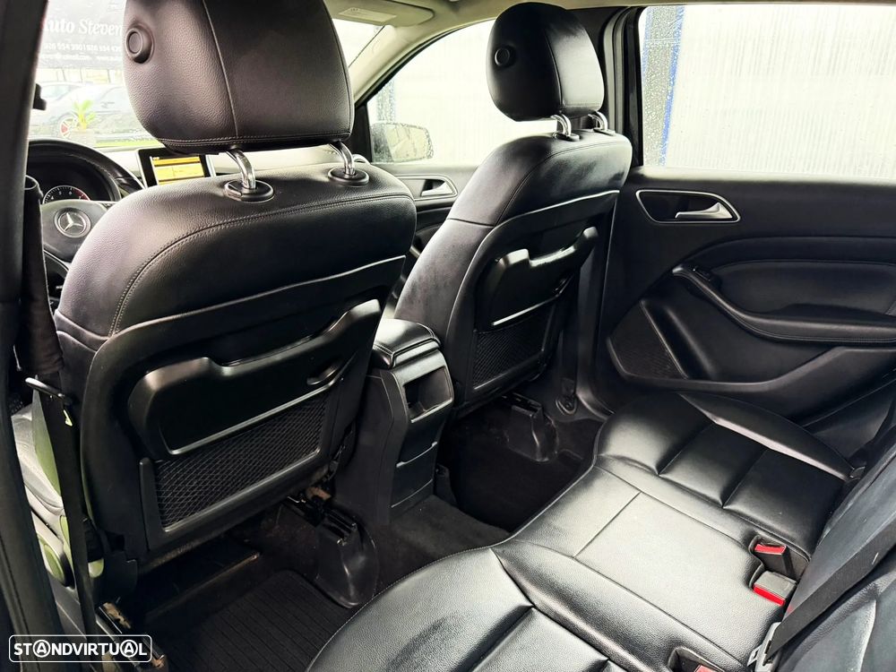 Mercedes-Benz B 180 BlueEFFICIENCY - 11