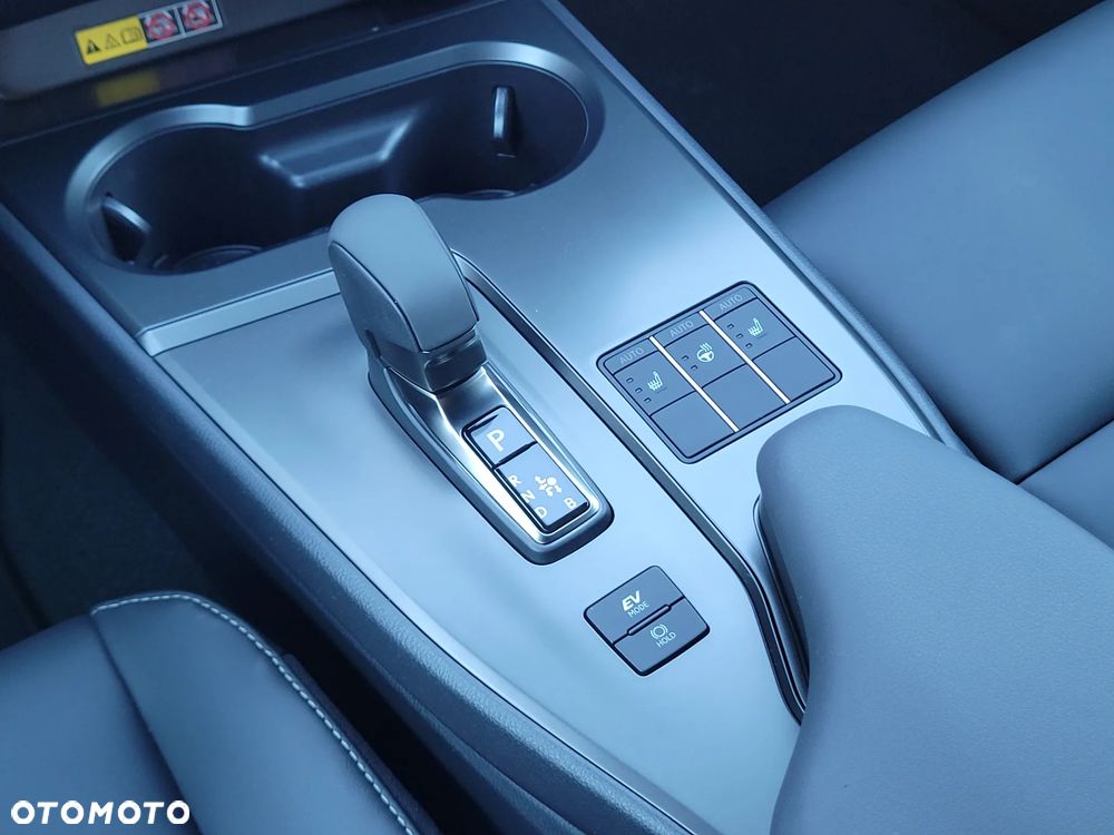 Lexus UX 300h F Sport Design - 22