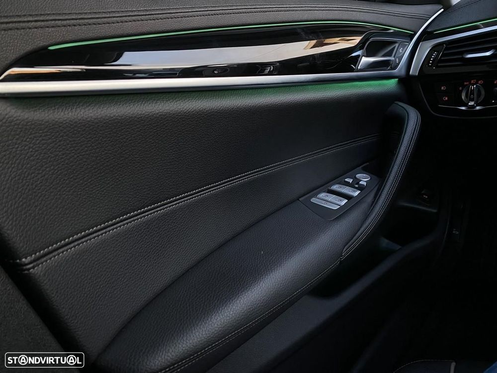 BMW 520 d Line Luxury Auto - 42