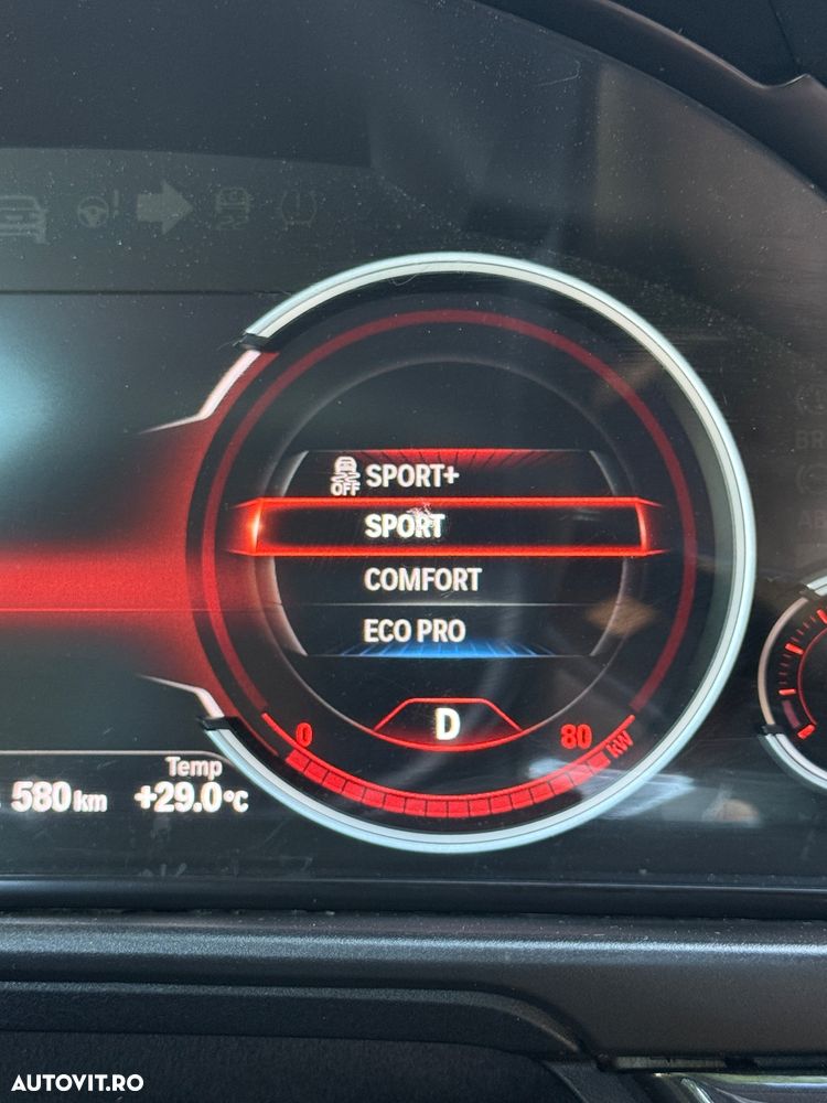 BMW Seria 5 520d Sport-Aut. - 13