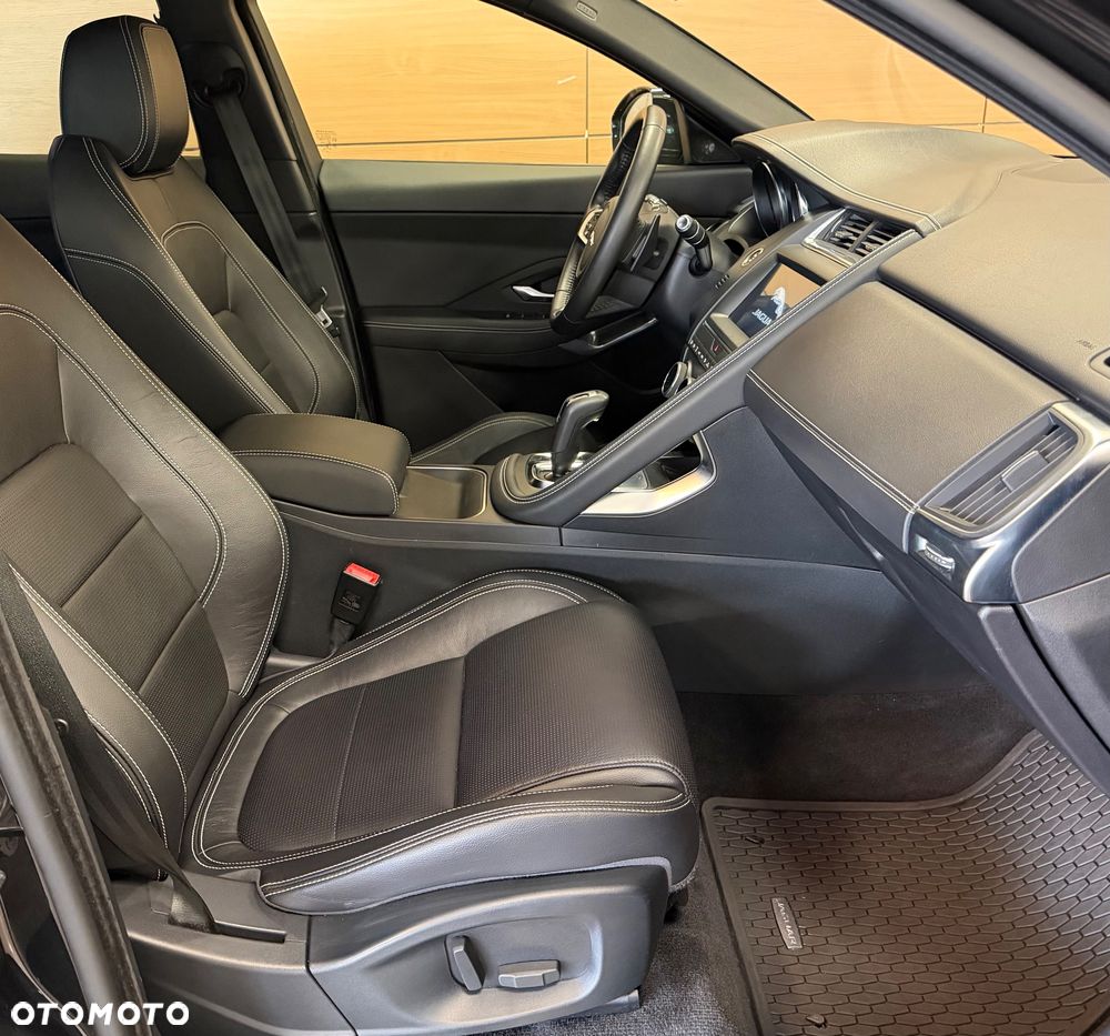 Jaguar E-Pace 2.0 i4P AWD R-Dynamic - 7