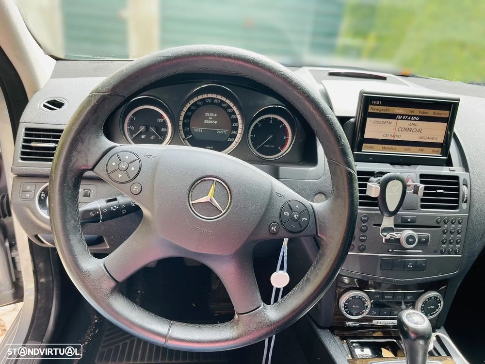 Mercedes-Benz C 200 - 4
