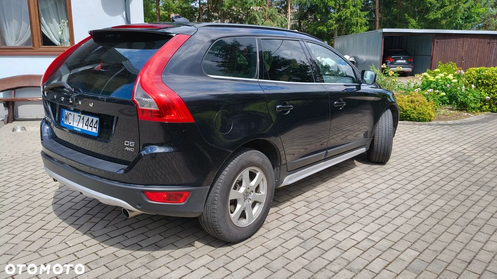 Volvo XC 60 D5 AWD Momentum - 5