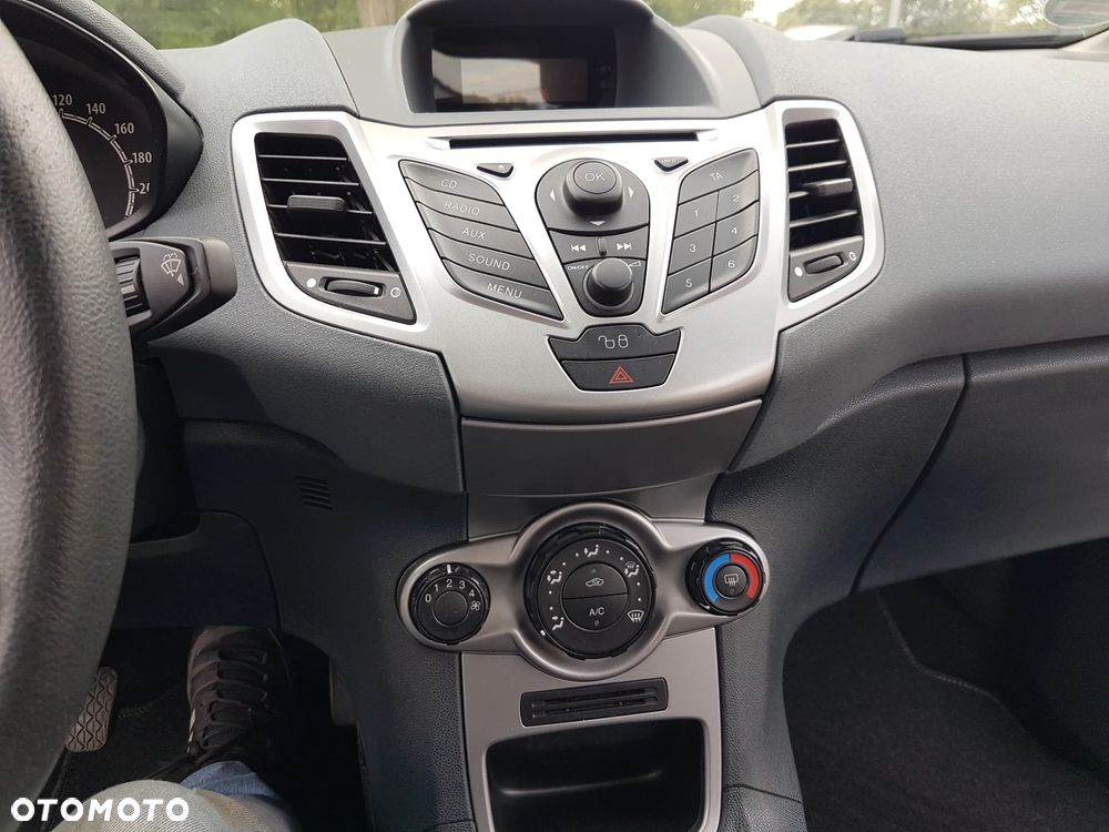 Ford Fiesta 1.25 Trend Edition - 19