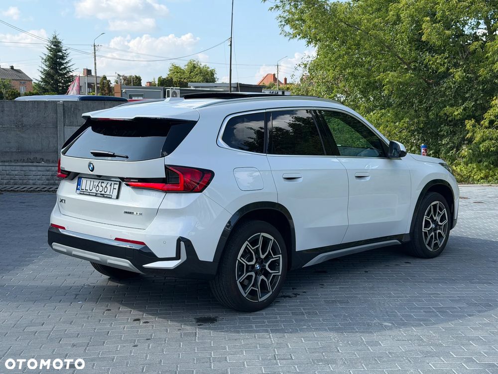 BMW X1 xDrive23i mHEV xLine - 4
