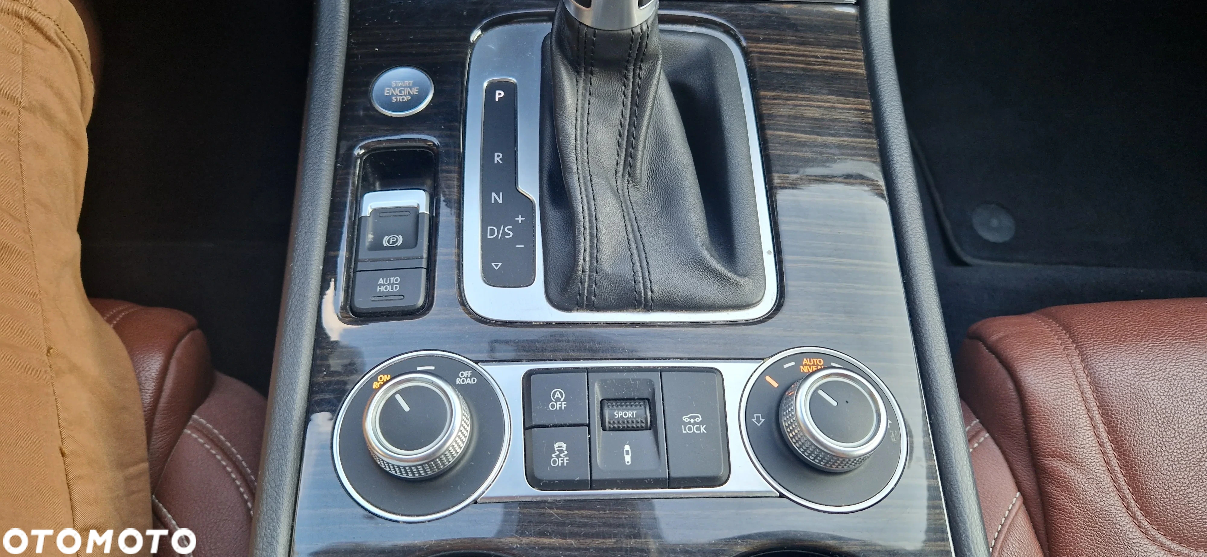 Volkswagen Touareg 3.0 V6 TDI BMT Business Line - 23