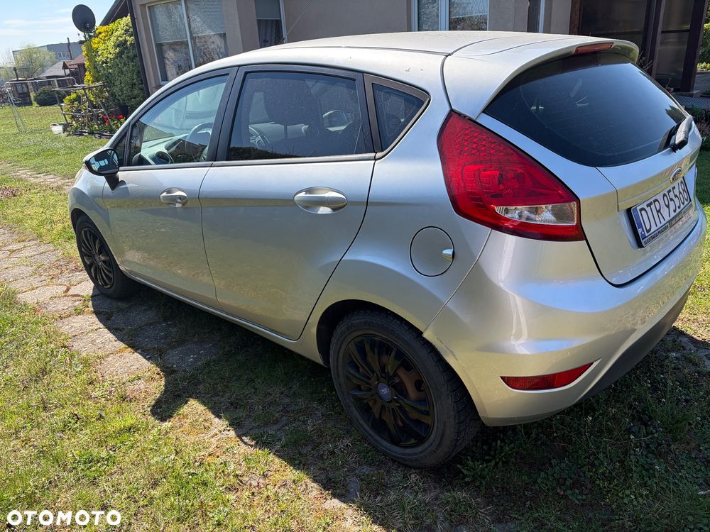 Ford Fiesta - 4