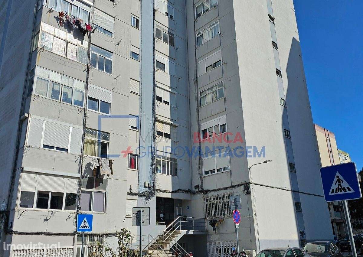 T1 com 48 m2 junto ao metro  Águas Livres, na Amadora - Grande imagem: 2/6