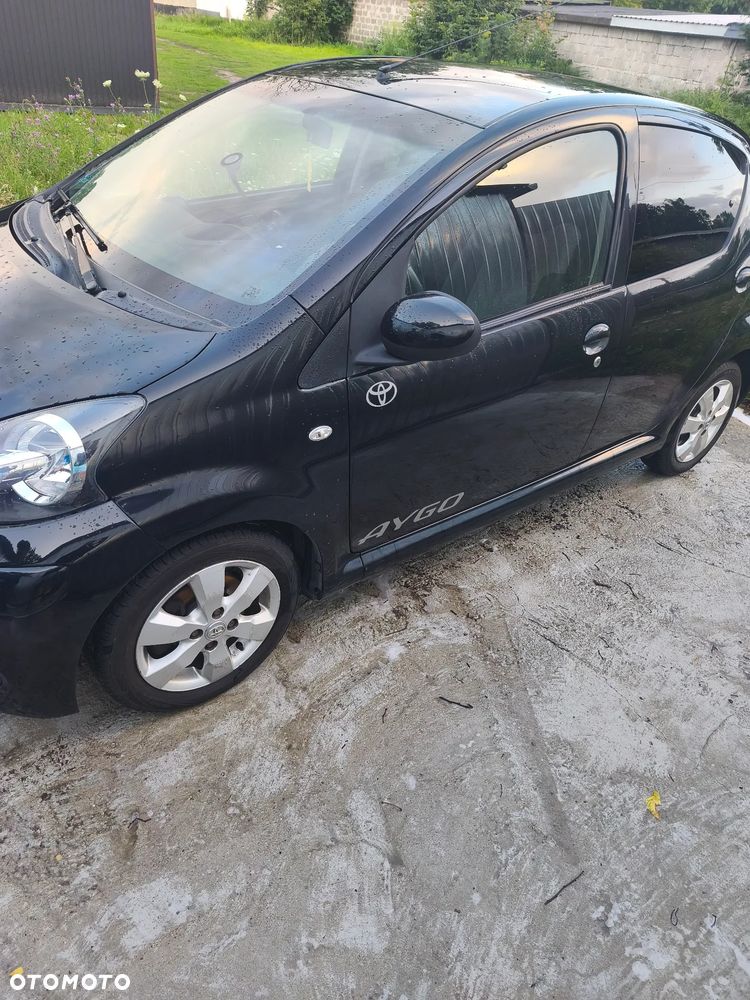 Toyota Aygo - 2