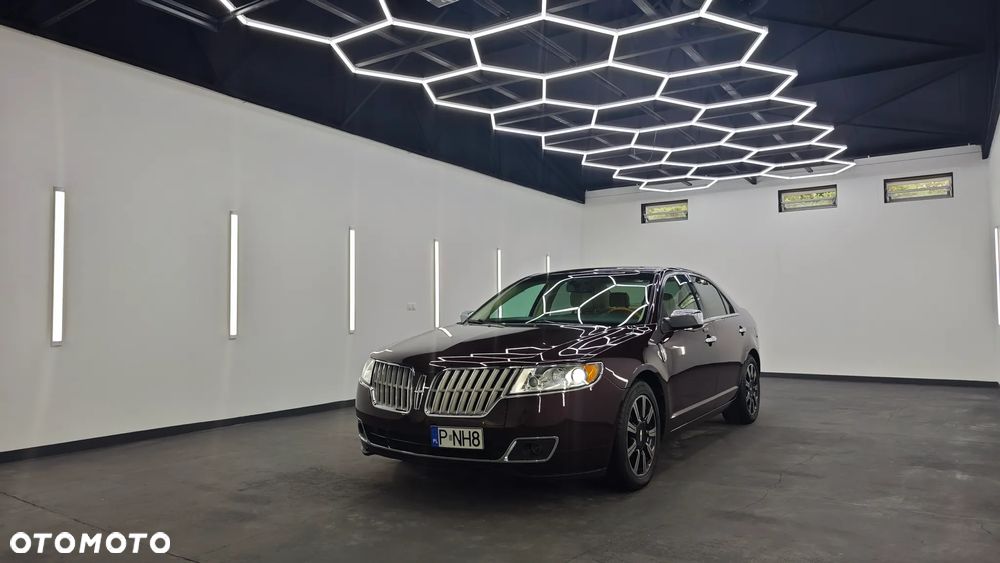 Lincoln MKZ - 10