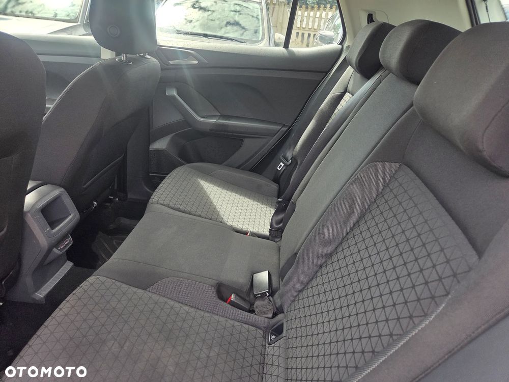 Volkswagen T-Cross - 8