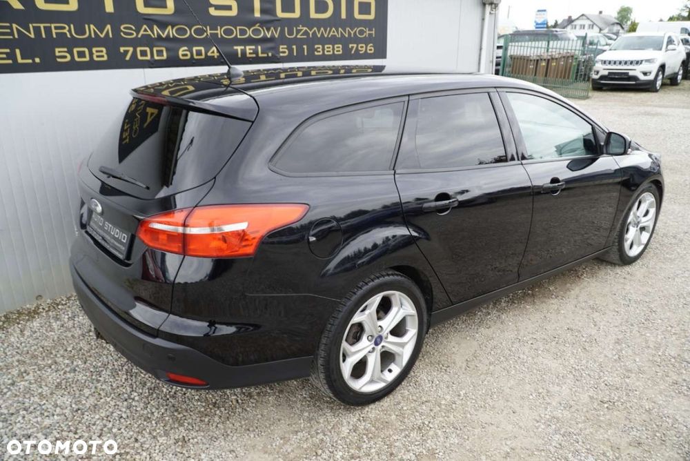 Ford Focus 1.5 EcoBlue Start-Stopp-System TITANIUM - 30