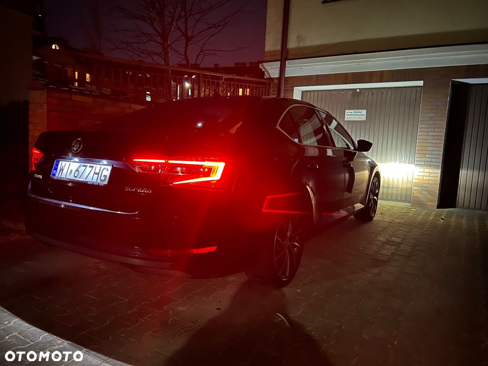 Skoda Superb 2.0 TSI L&K DSG - 8