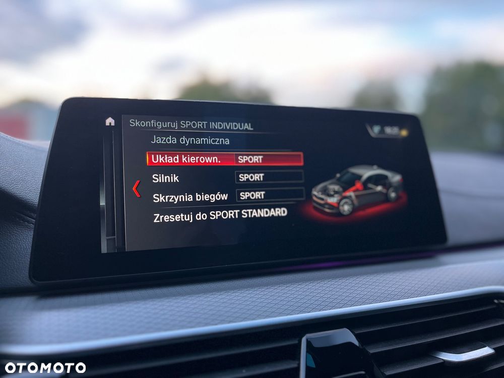 BMW Seria 5 530i xDrive M Sport sport - 18