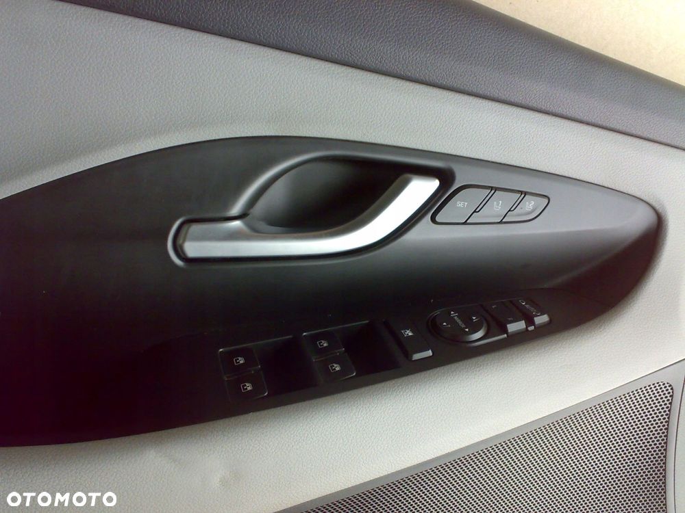 hyundai i30 iii hb 2017 - tapicerka drzwi przednia lewa panel szyb - 2