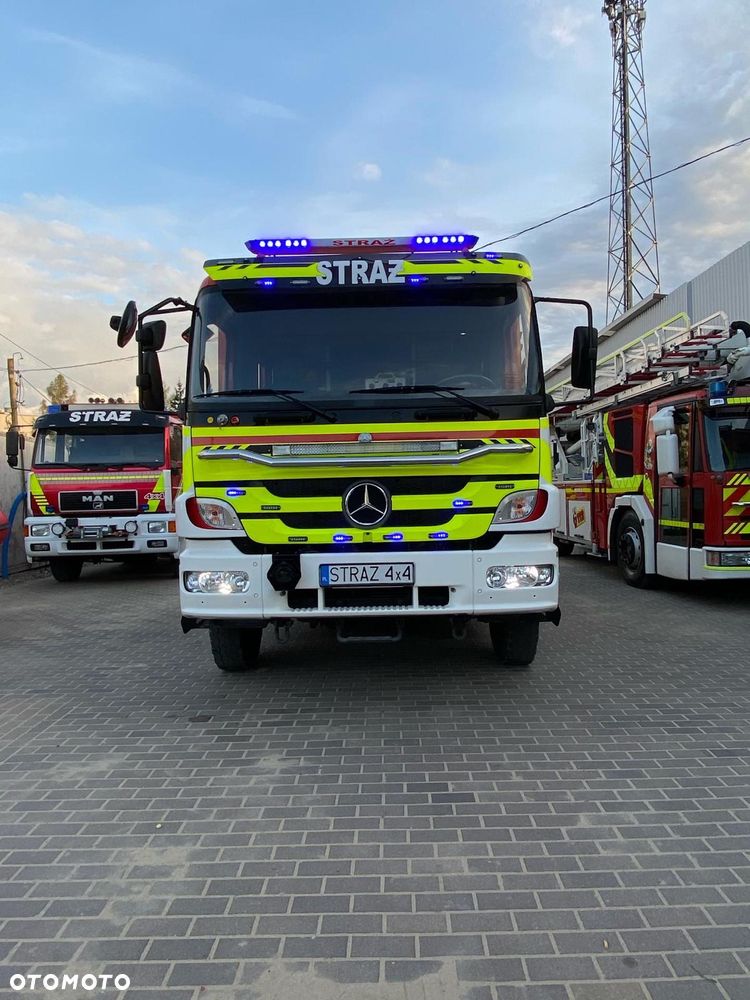 Mercedes-Benz Straż pożarna pojazd pożarniczy MERCEDES ATEGO 4x4 GBA średni terenowy uterenowiony blokady mosty reduktor maszt oświetleniowy - 22