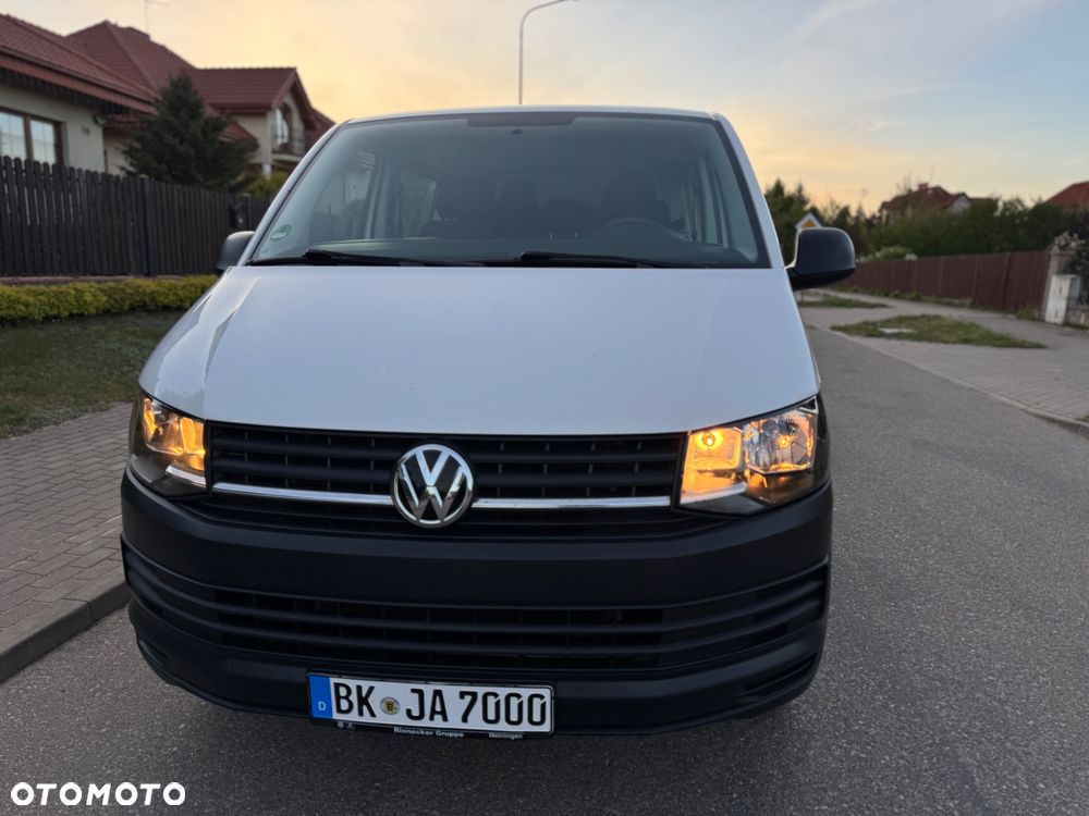 Volkswagen Transporter - 2