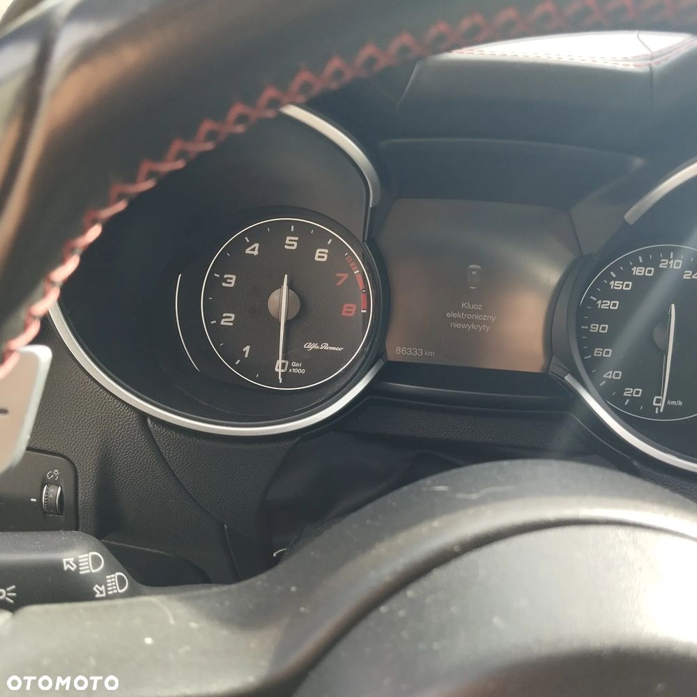 Alfa Romeo Stelvio 2.9 V6 Bi-Turbo Quadrifoglio Q4 - 19