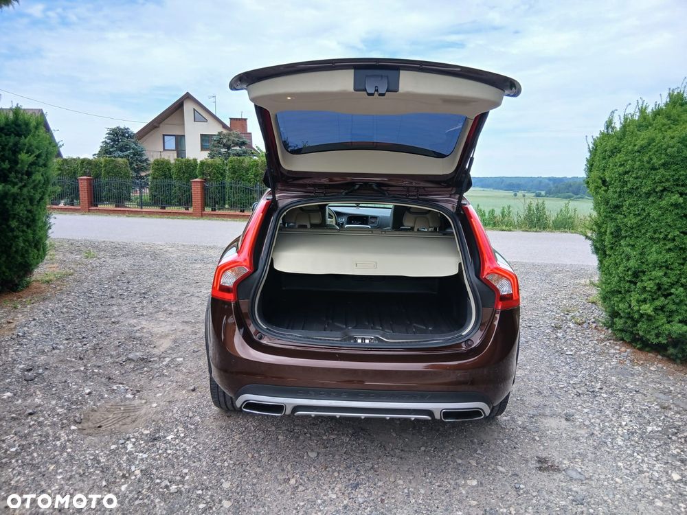 Volvo V60 Cross Country D3 Summum - 38