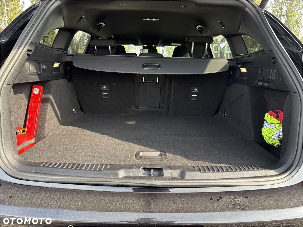 Ford Focus 1.0 EcoBoost mHEV ST-Line X - 16