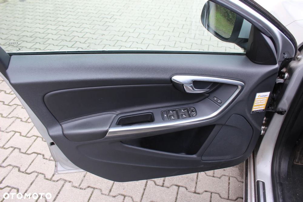 Volvo V60 - 13