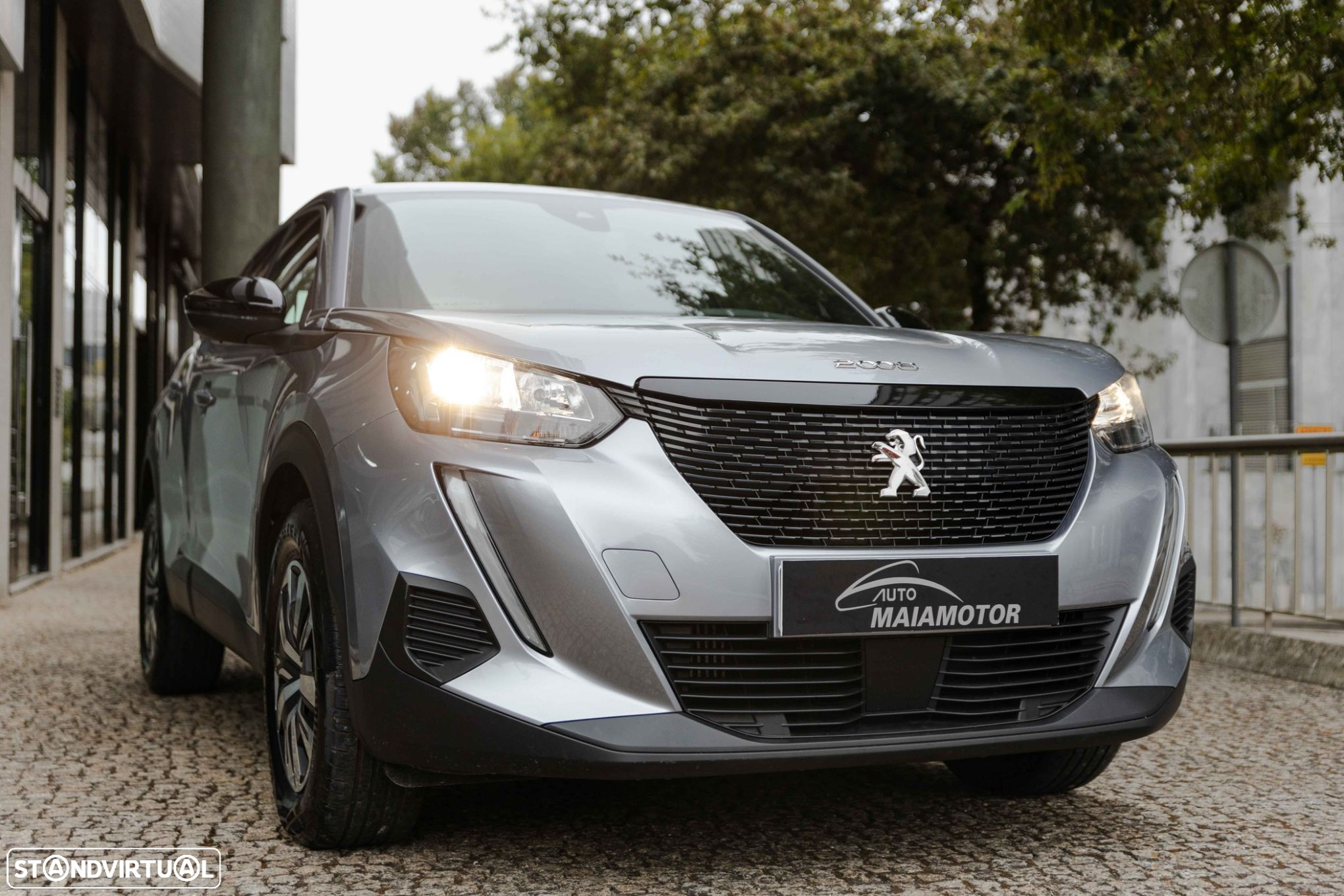 Peugeot 2008 1.2 PureTech Active Pack - 4