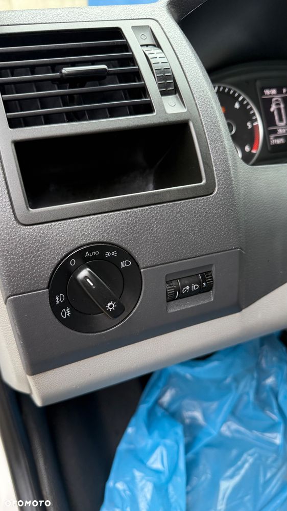 Volkswagen Transporter - 21